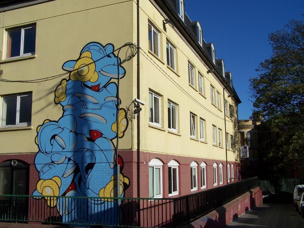 Kinlay House Hostel Cork Exteriör bild